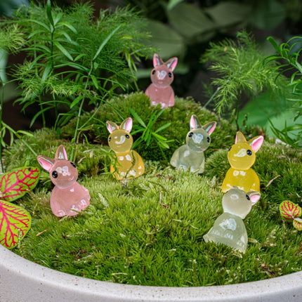 Lichtkonijntjes - Decoratieve mini konijnen - Pasen - Glow in the dark - 6 stuks - ↑ 2 cm
